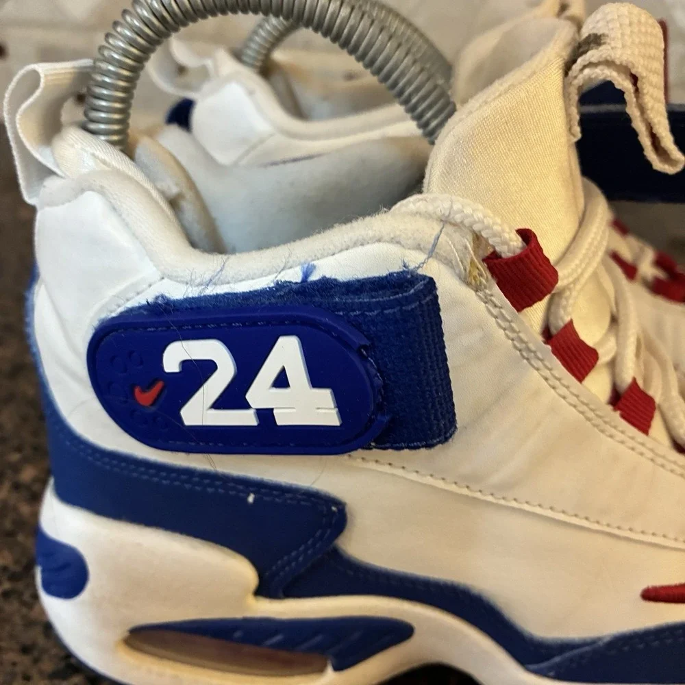 Nike Air Griffey Max 1 GS White Blue Red Kids Size 4Y DX3724-100 Baseball